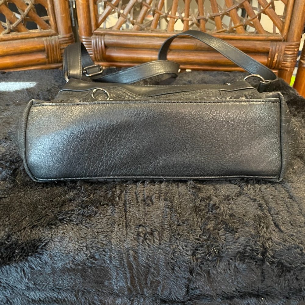 🎄10/$10🎄Sakroots Arcadia Recycled Crossbody - Picture 7 of 16